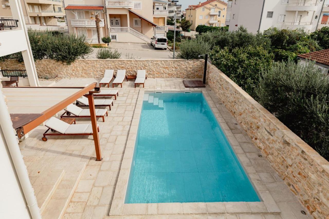 Olive Tree Apartments 沃迪切 外观 照片