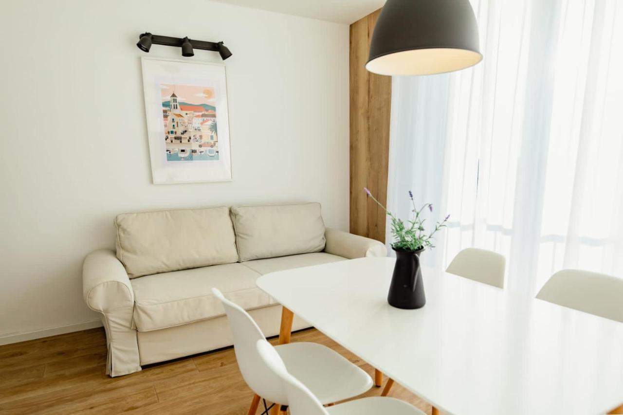 Olive Tree Apartments 沃迪切 外观 照片