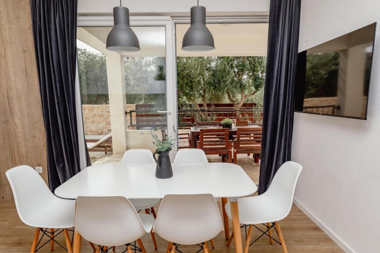 Olive Tree Apartments 沃迪切 外观 照片