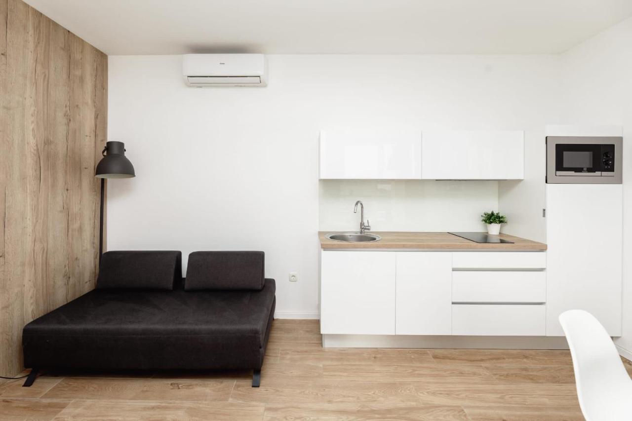 Olive Tree Apartments 沃迪切 外观 照片