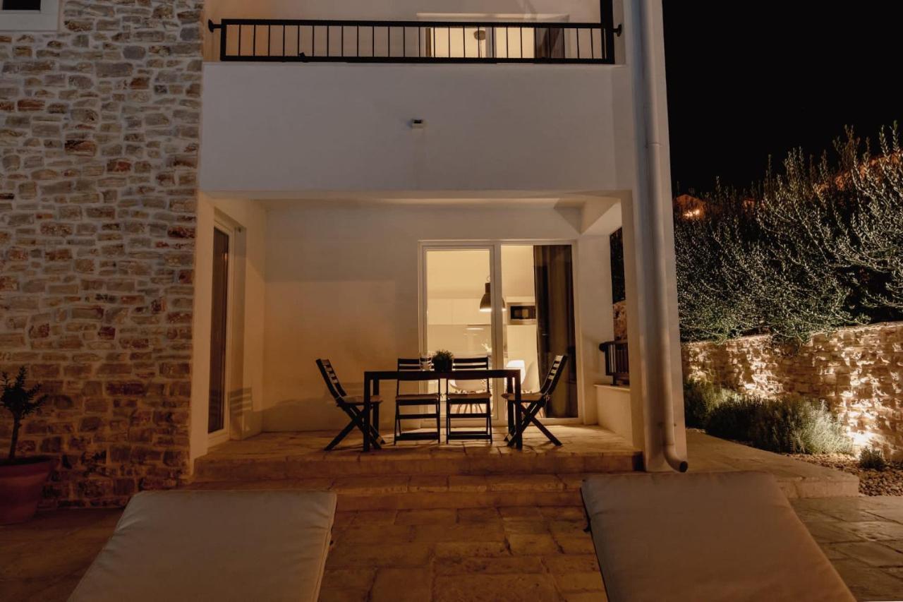 Olive Tree Apartments 沃迪切 外观 照片