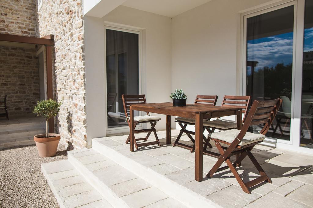 Olive Tree Apartments 沃迪切 外观 照片